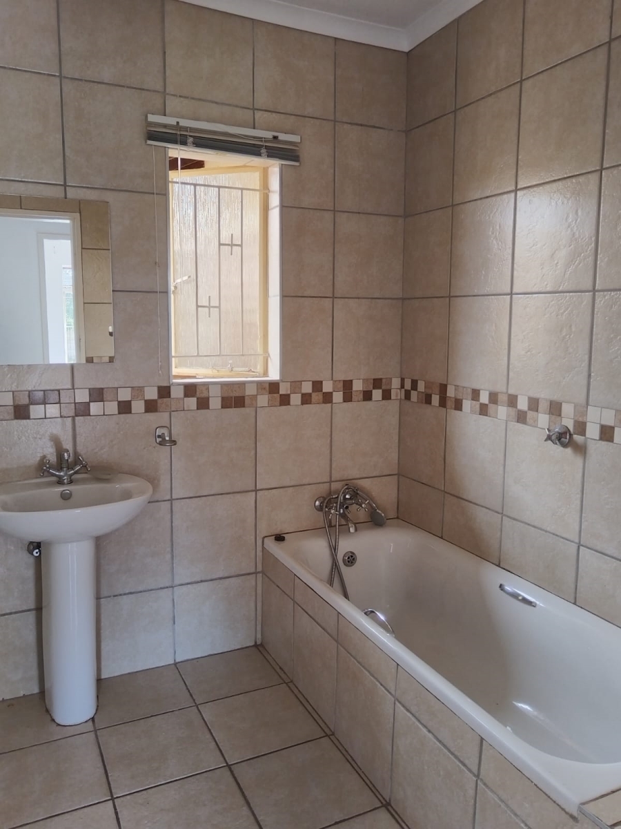 Commercial Property for Sale in Flamwood North West